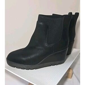 Crown Vintage Black Marleen Wedge Chelsea Boot Women's Black Size 11M